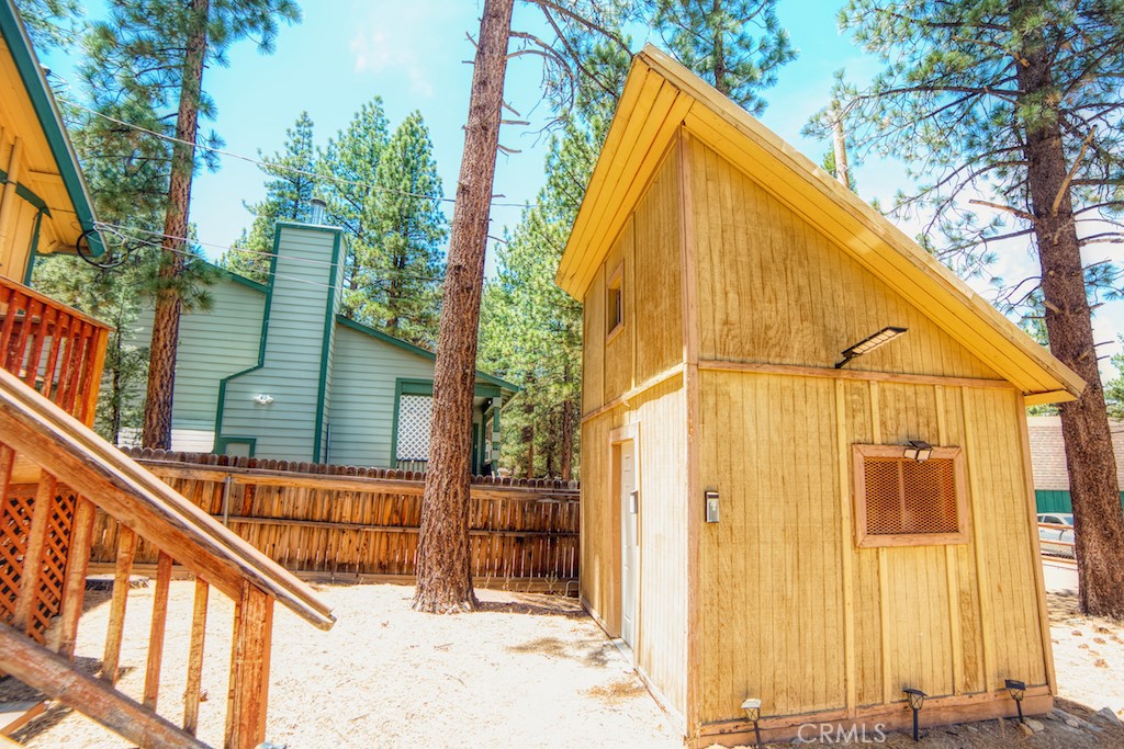 2044 Shady Property Photo 4