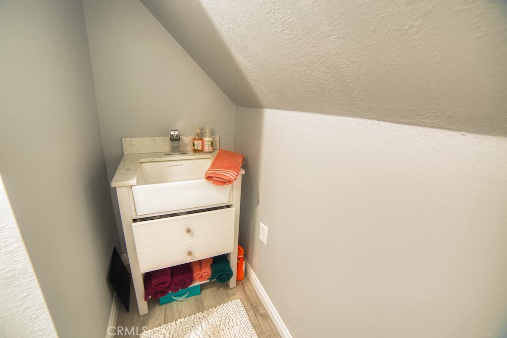 2044 Shady Property Photo 22