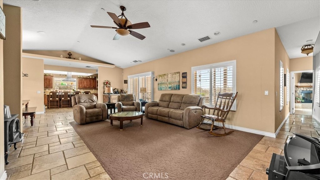 10271 Clover Property Photo 4