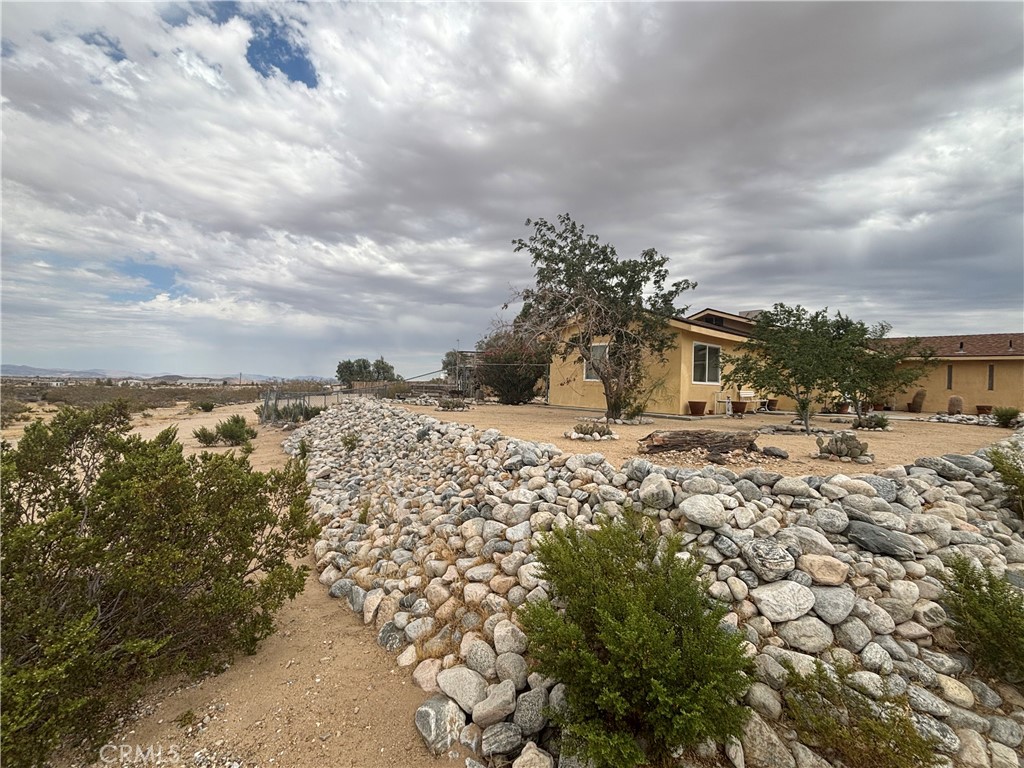 3255 Sunset Property Photo 4