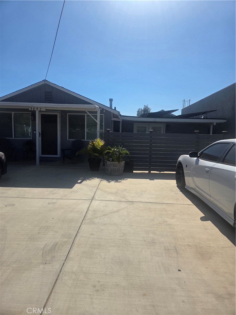 3842 Hillside Property Photo 1