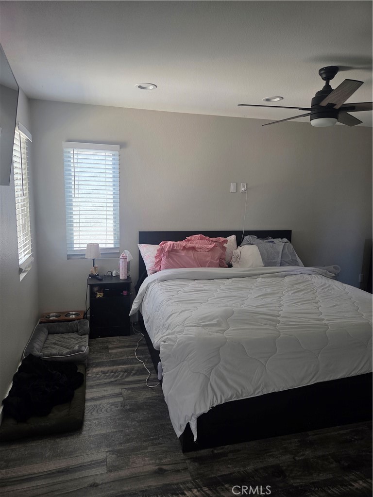 3842 Hillside Property Photo 16