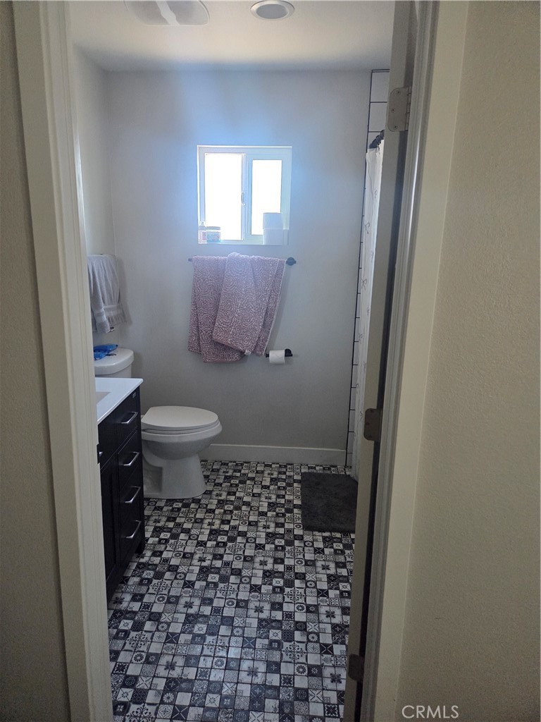 3842 Hillside Property Photo 17