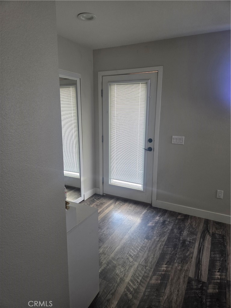 3842 Hillside Property Photo 18