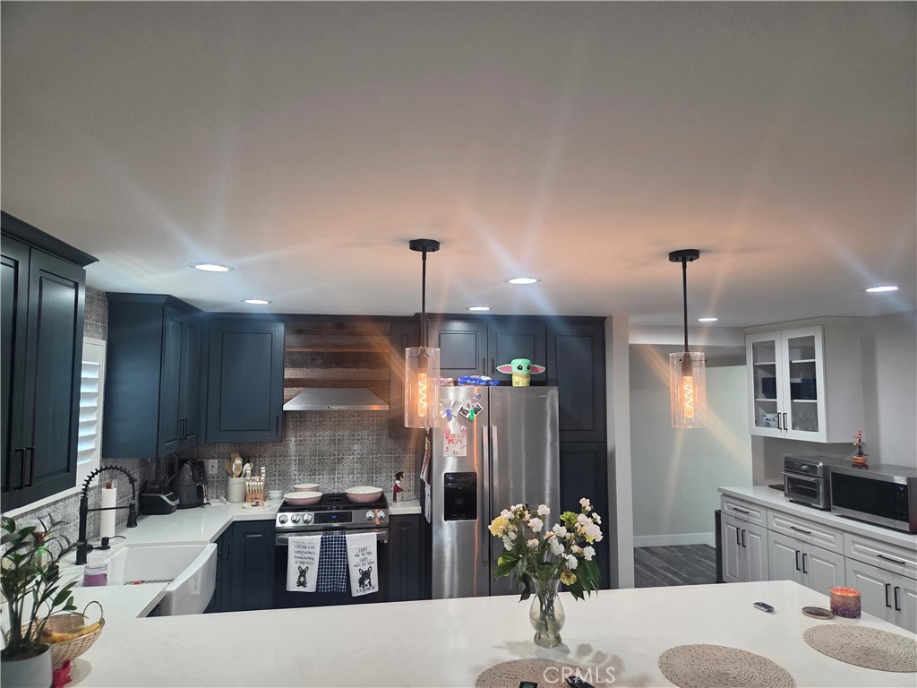 3842 Hillside Property Photo 21