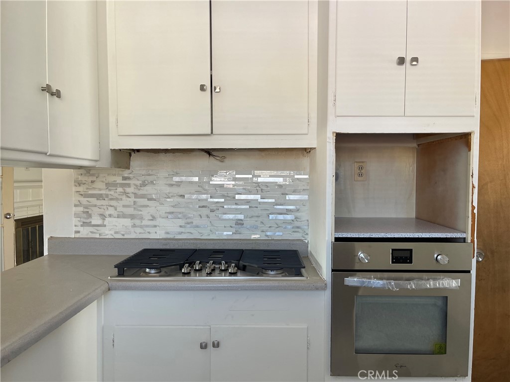 25437 Edgemont Property Photo 6