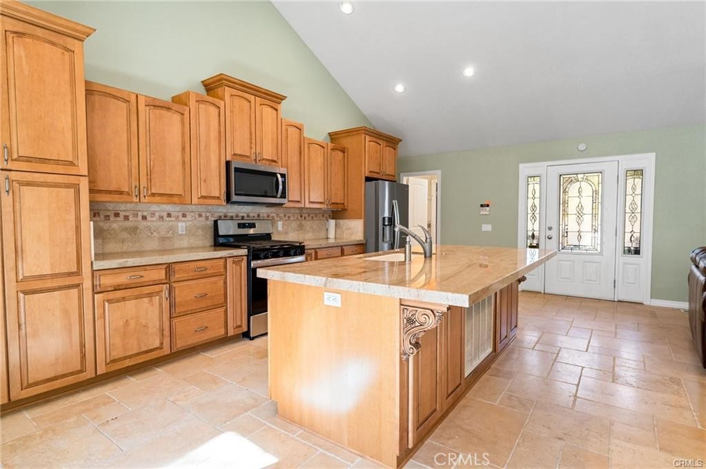 301 S Shakespeare Ln Property Photo 3