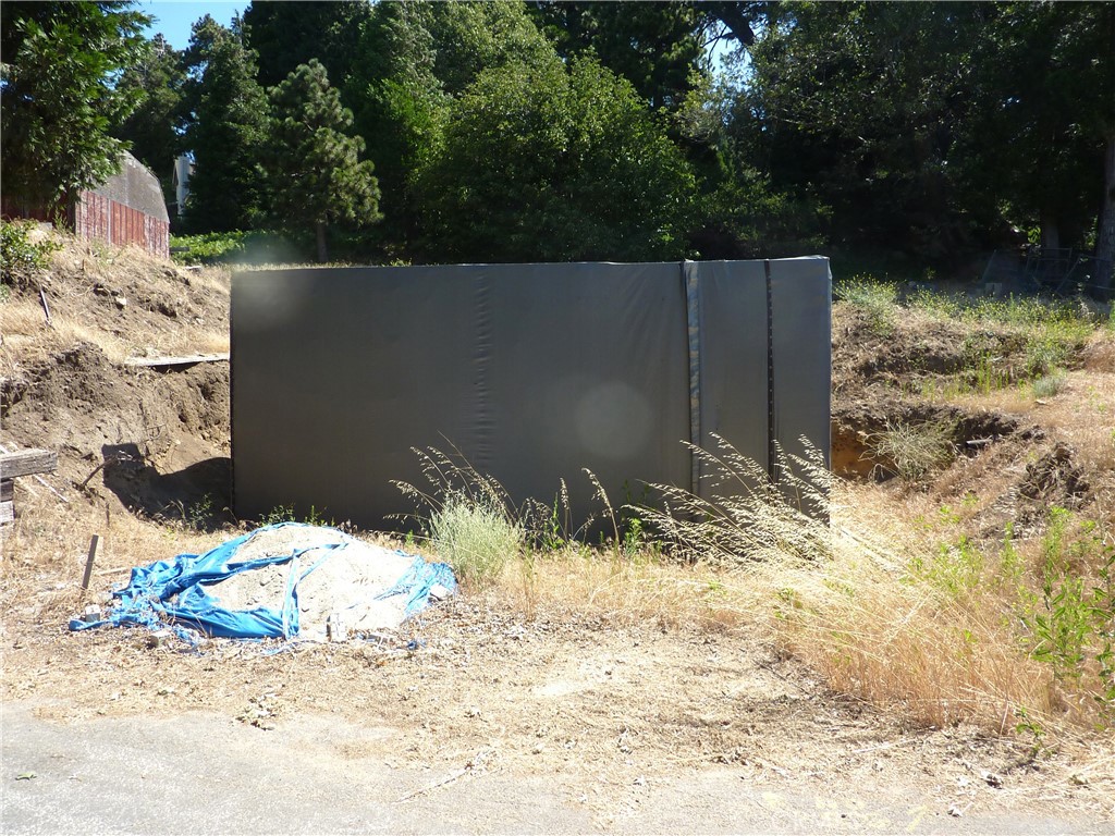 21500 Peak Circle Property Photo 3