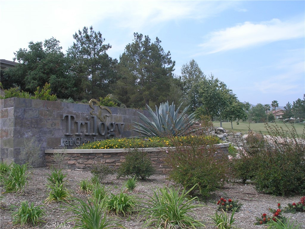 9411 Hughes Property Photo 42
