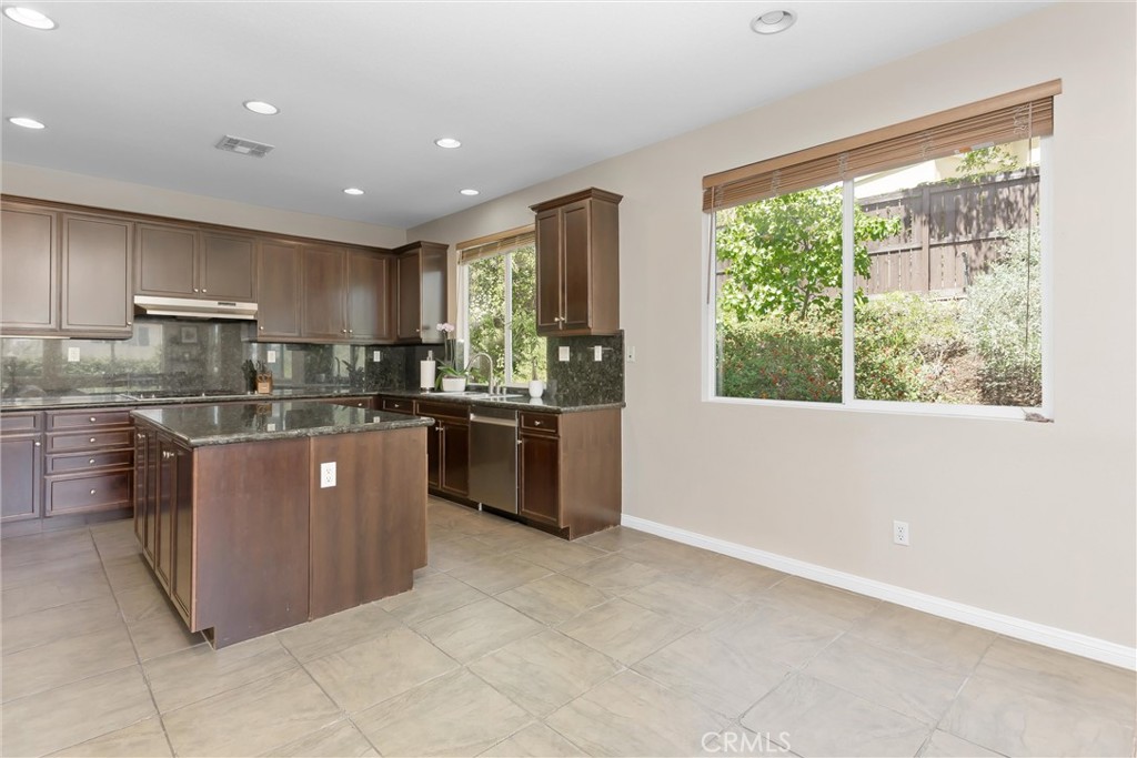 33369 Gold Mountain Road Property Photo 14