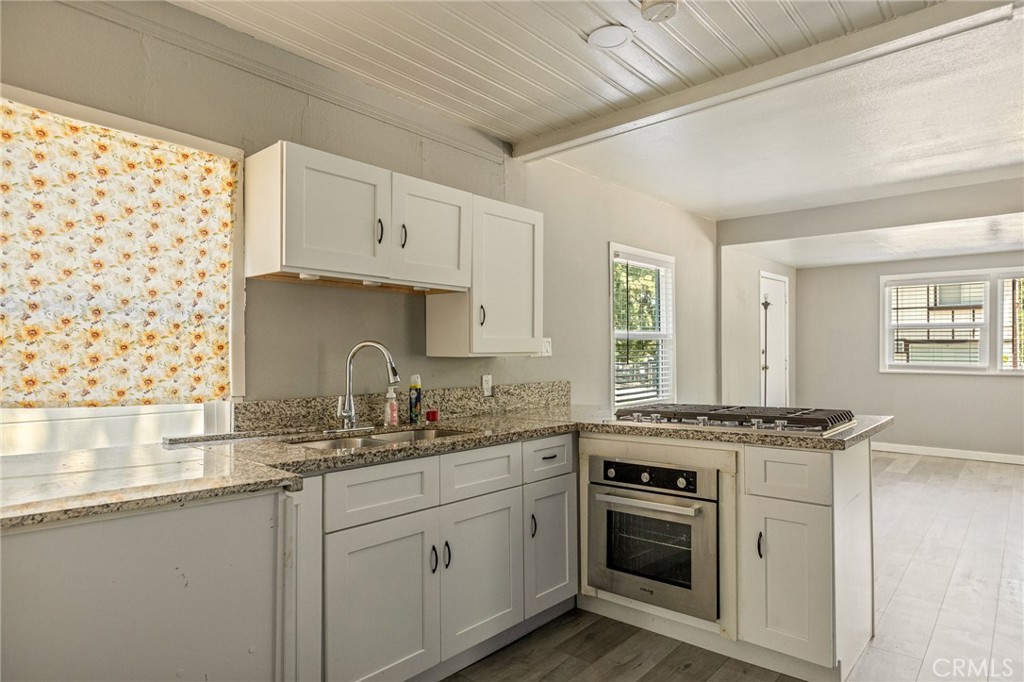 23035 Waters Property Photo 6