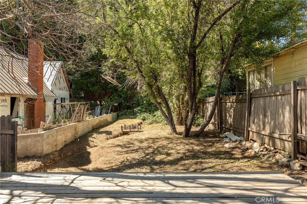 23035 Waters Property Photo 11