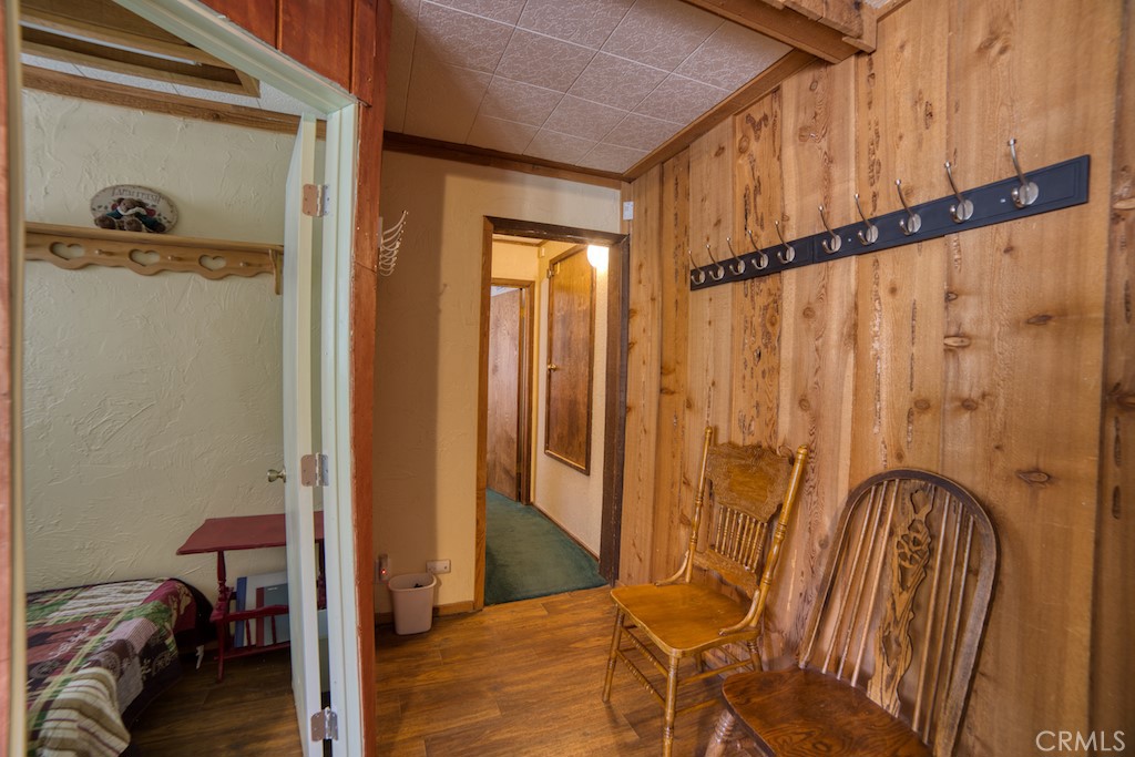 489 Hillen Dale Property Photo 6