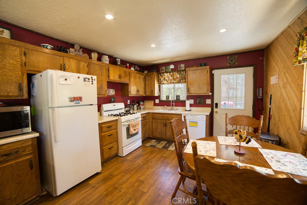 489 Hillen Dale Property Photo 19