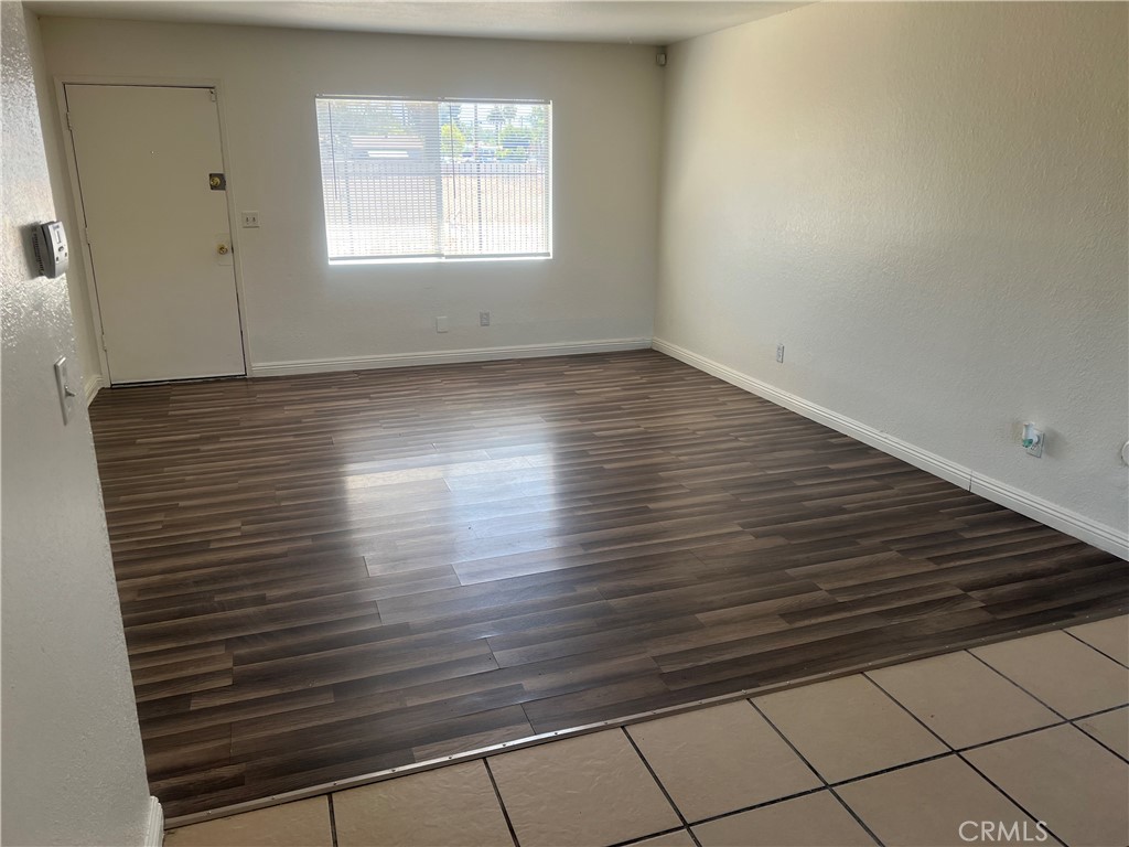 1480 E Marshall 28 Property Photo 3