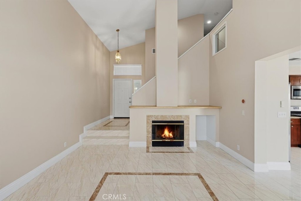 930 Primrose Property Photo 5