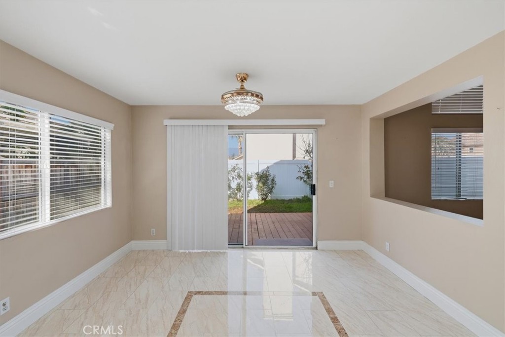 930 Primrose Property Photo 12