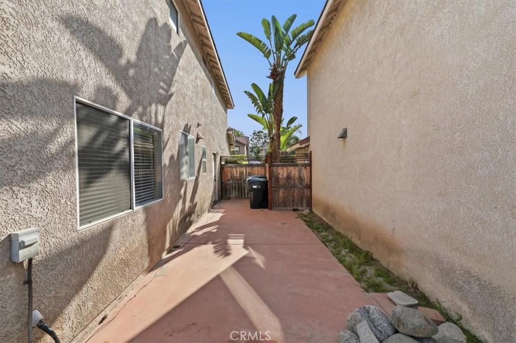 930 Primrose Property Photo 28