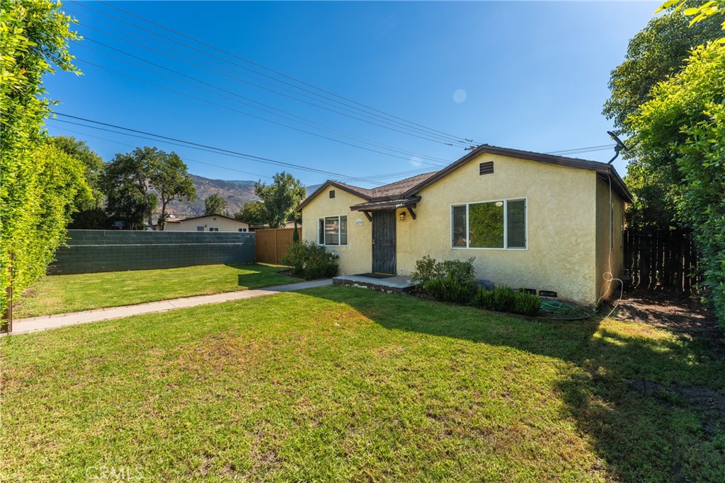 4793 Acacia Property Photo 3