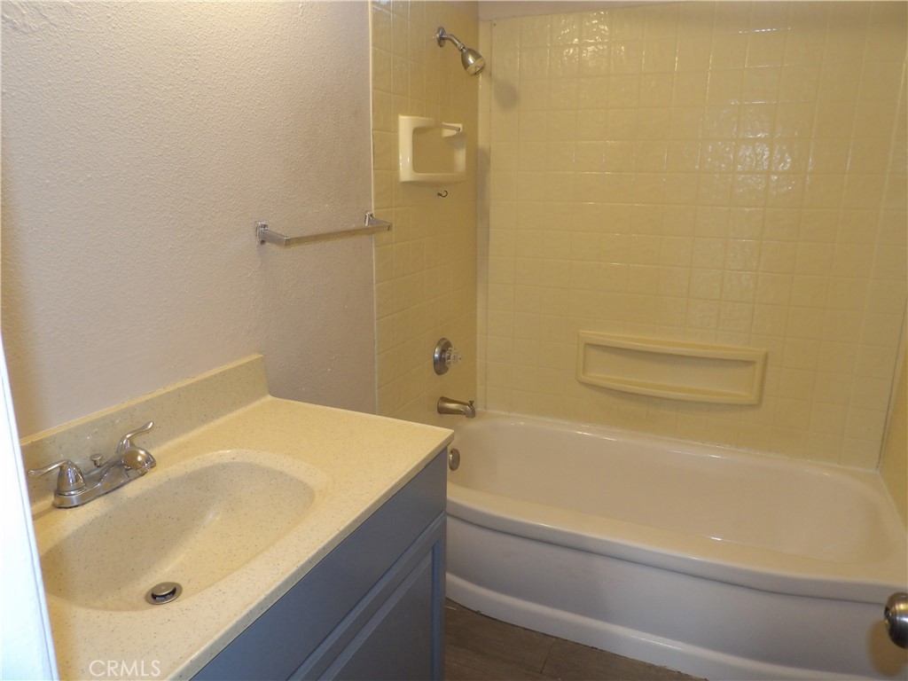27123 Stratford Street Property Photo 8