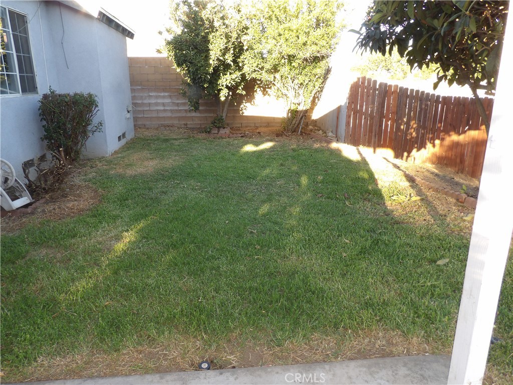 27123 Stratford Street Property Photo 10
