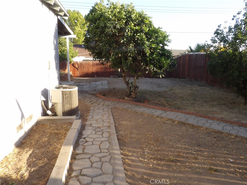 27123 Stratford Street Property Photo 11