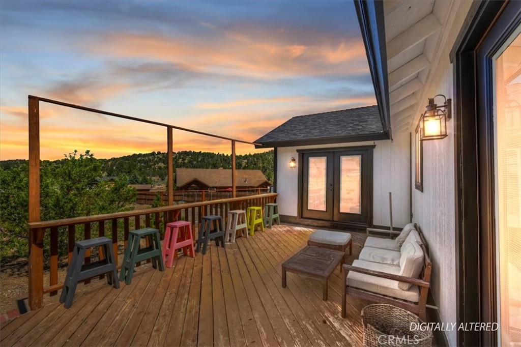 1170 Crestwood Property Photo 4