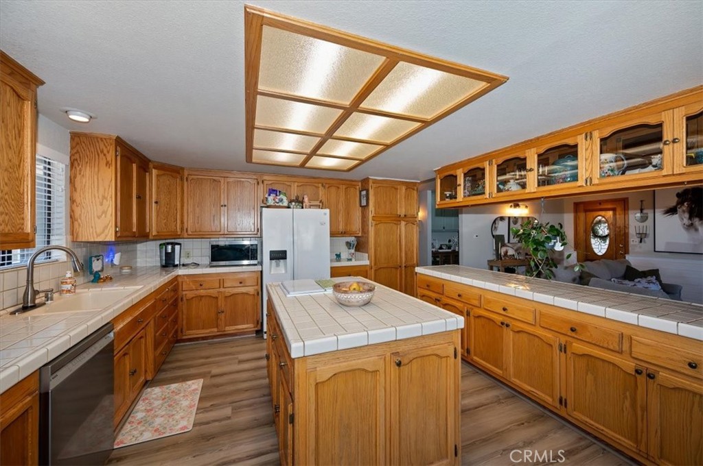 1170 Crestwood Property Photo 18