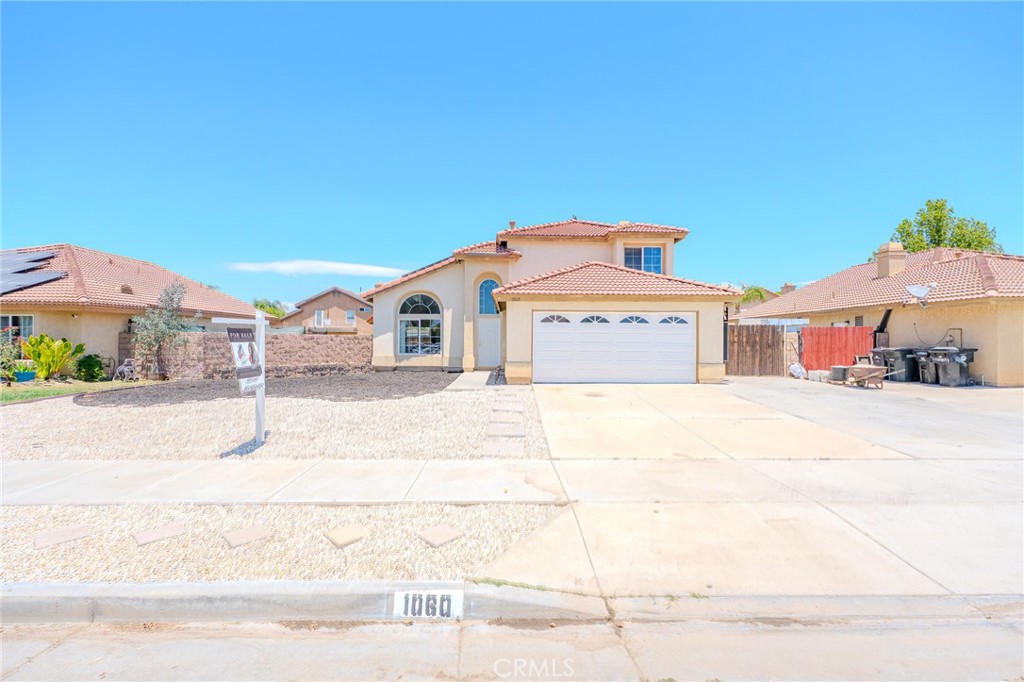 1060 Pertano Property Photo 2