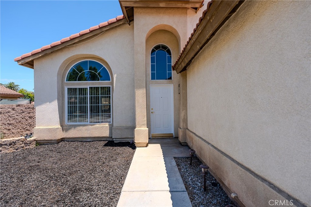 1060 Pertano Property Photo 5