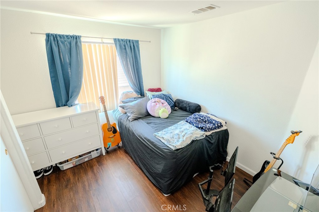 1060 Pertano Property Photo 34