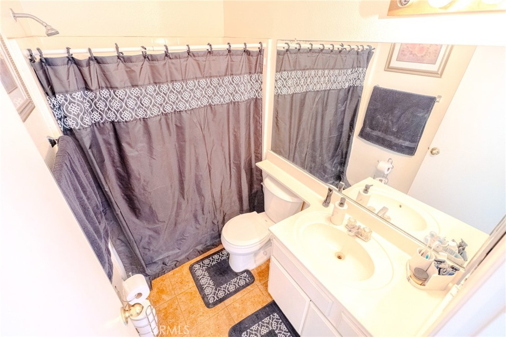 1060 Pertano Property Photo 38