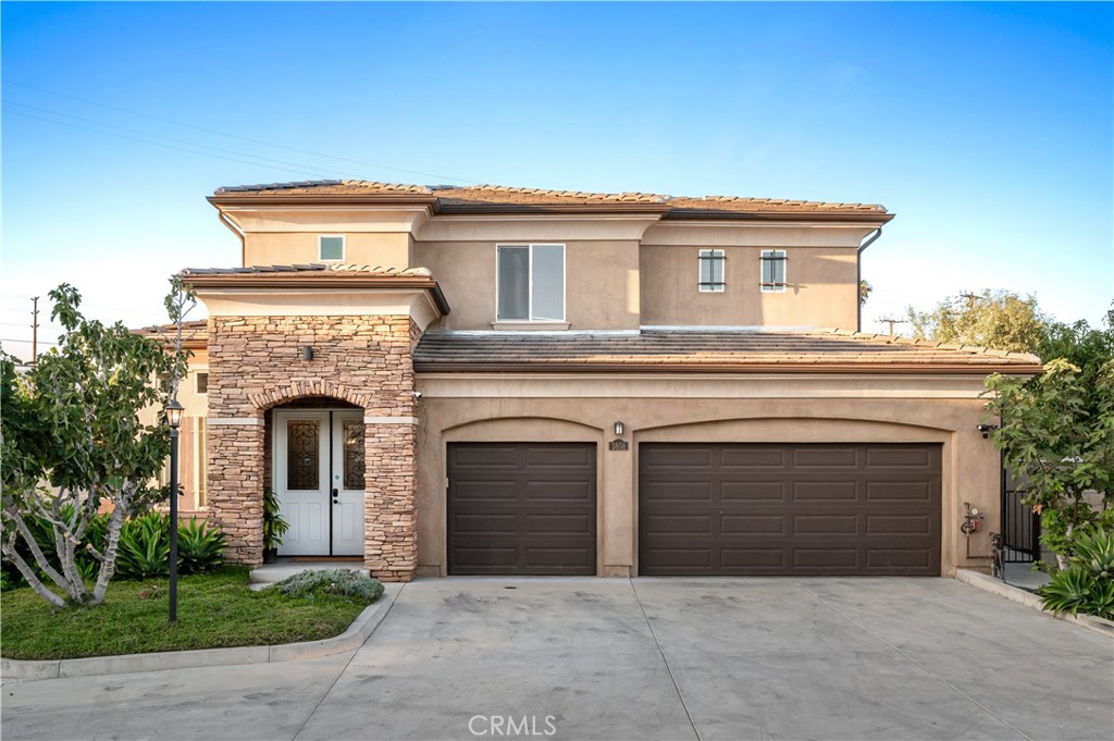 3858 Richwood Property Photo 1