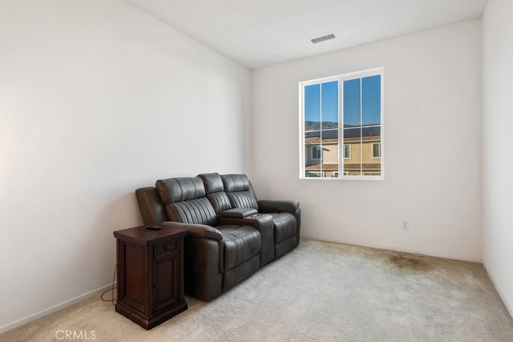 5664 Kate Way 3 Property Photo 14