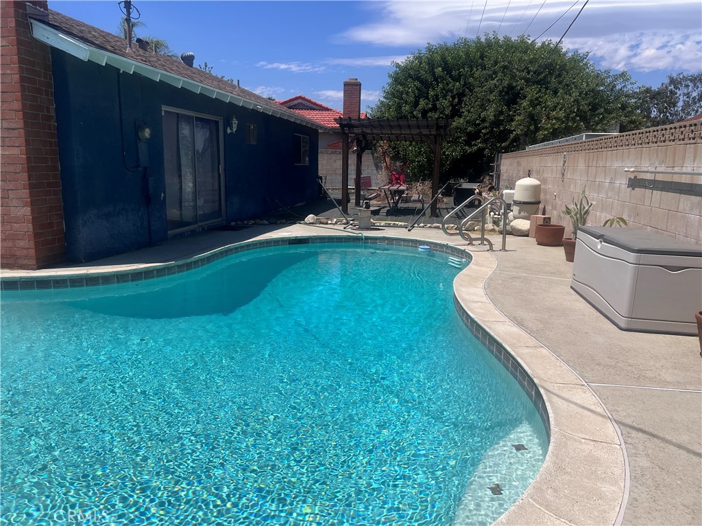 543 N Pampas Property Photo 3