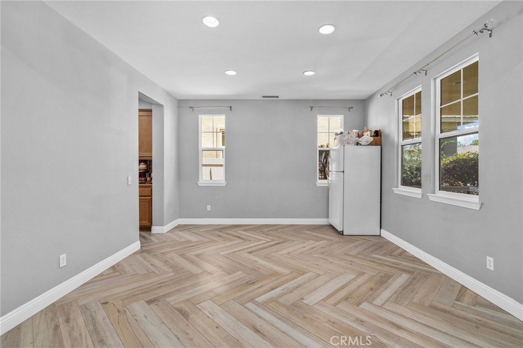35464 Byron Trail Property Photo 4