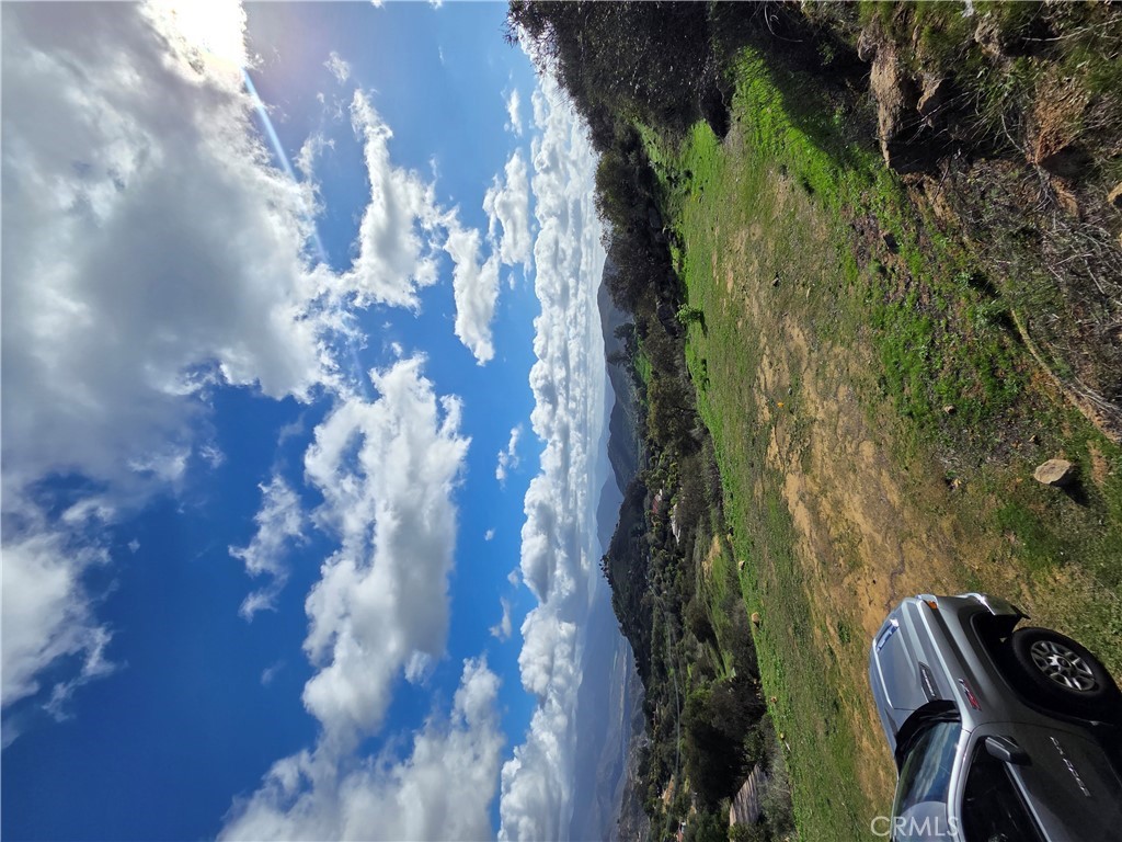 0 Rainbow Crest Property Photo 5