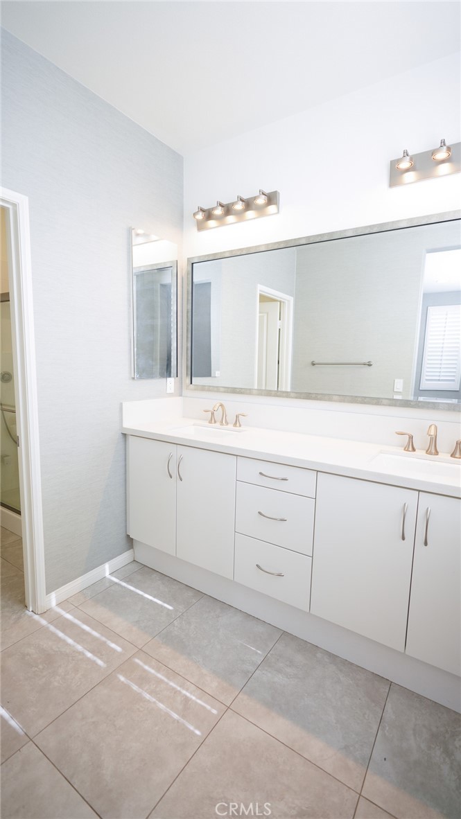 181 E Commercial Property Photo 13