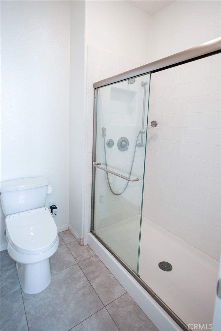 181 E Commercial Property Photo 14