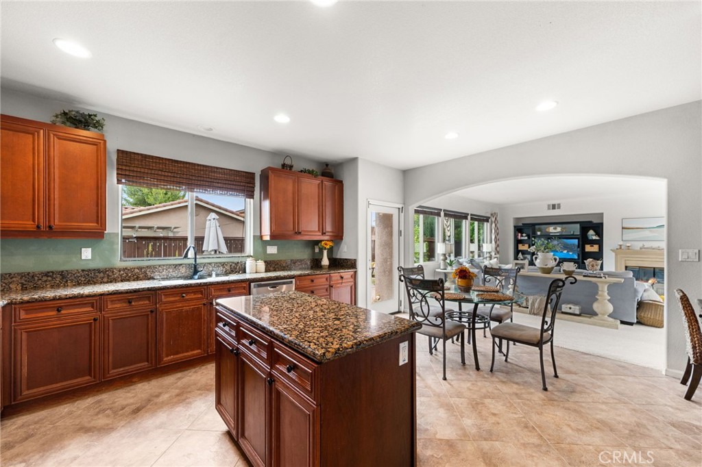 35048 Via Santa Catalina Property Photo 4
