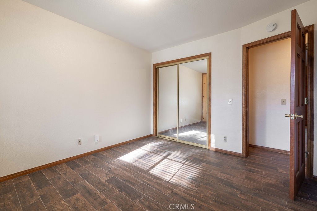 252 Riverside Property Photo 16