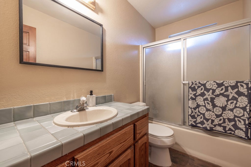 252 Riverside Property Photo 18