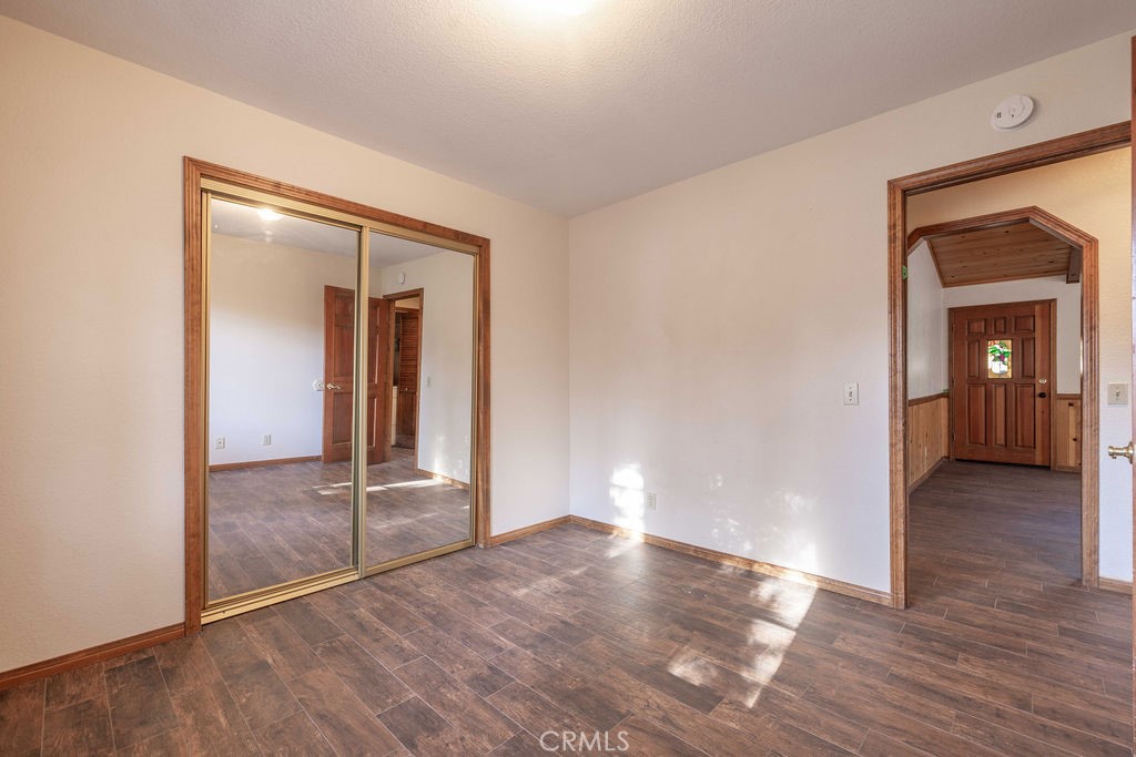 252 Riverside Property Photo 20