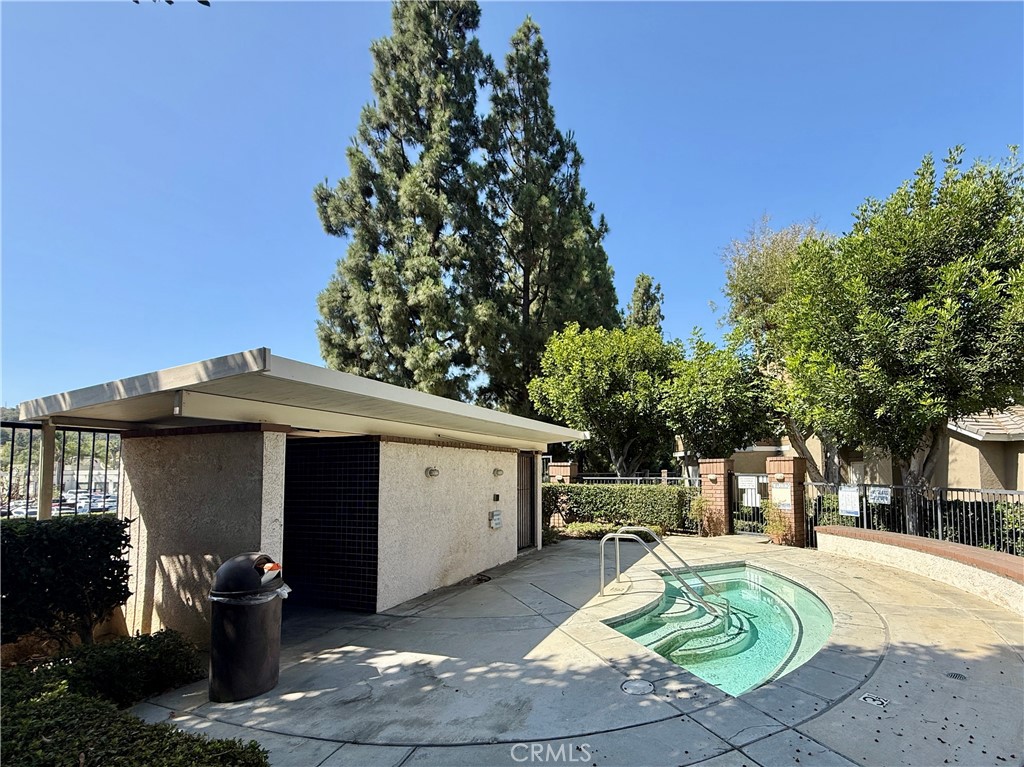 16520 Greystone Drive 119 Property Photo 16