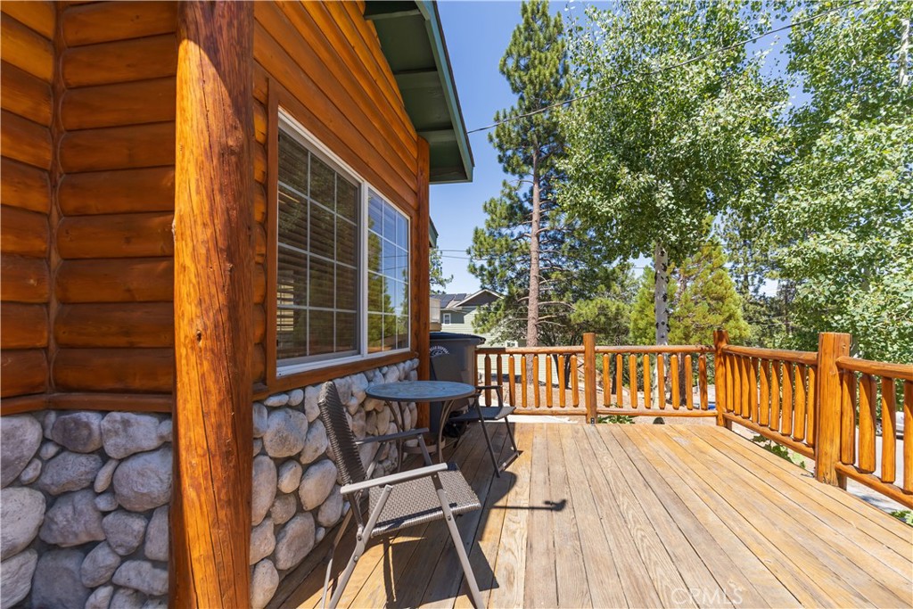 40356 Cliff Lane Property Photo 5