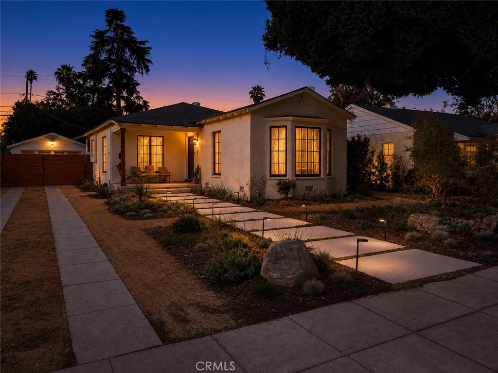 4586 Sunnyside Drive Property Photo 1