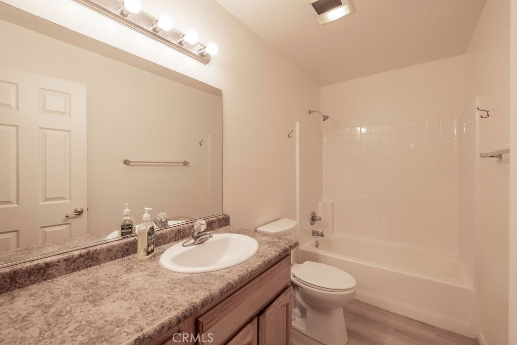 451 Maple Property Photo 17