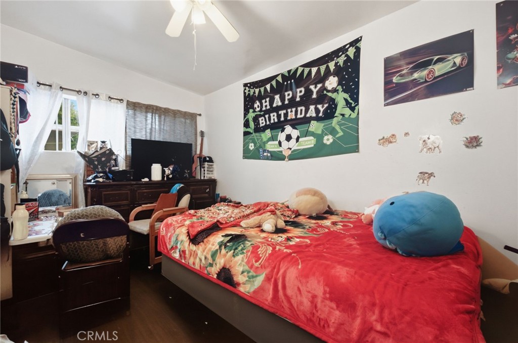 538 S Fetterly Avenue Property Photo 25