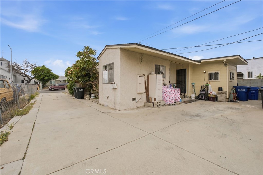 538 S Fetterly Avenue Property Photo 34