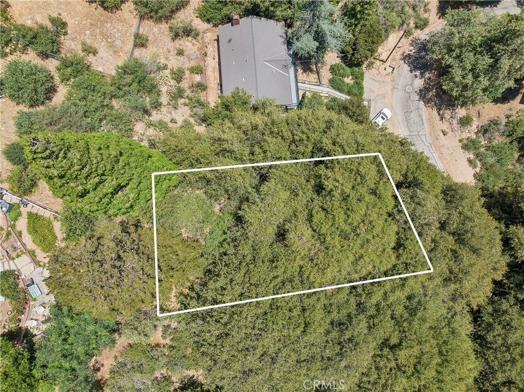 2727 Delle Property Photo 2